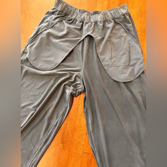 Lululemon Flow In Elegance Crop Blue Cupro Drape Wide Leg Lounge Pants Sz 4 - Picture 8 of 9